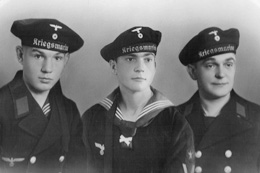 Die Kastner-Brüder: Heinz, Helmut und Johannes in Marineuniform